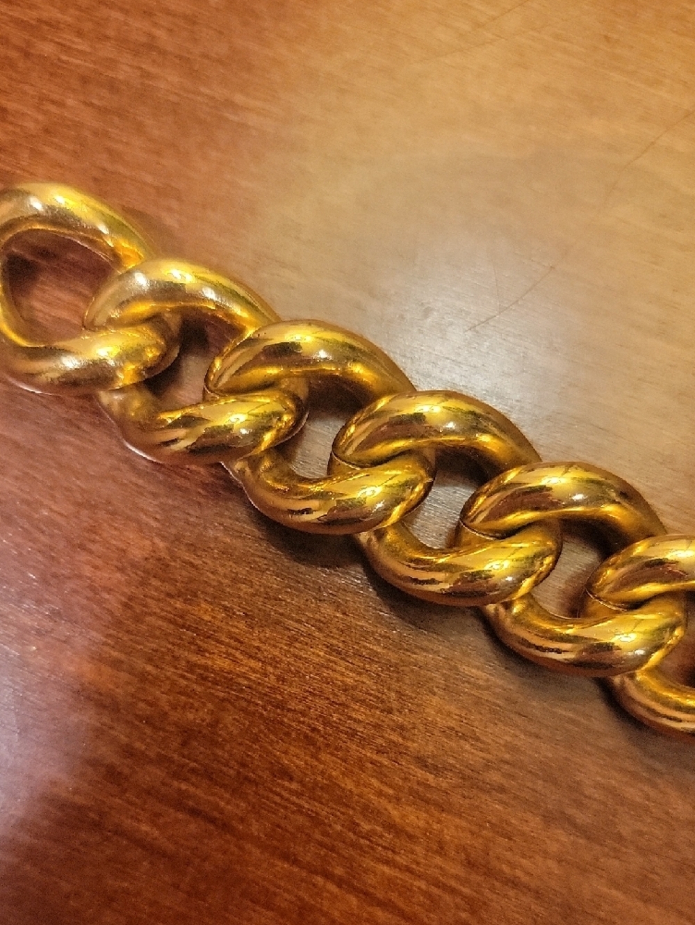 Vintage CHANEL Gold-Tone Chunky Chain  Choker Necklace with Interlocked Pendant - Picture 6 of 7